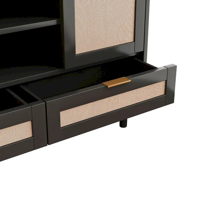 Mobile contenitore con anta scorrevole stile fienile e dettagli in rattan
