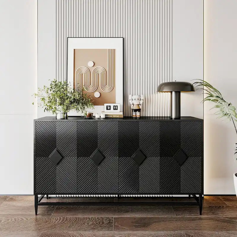 Sideboard mit 4 Türen, geriffelten Türen und verstellbaren Regalböden